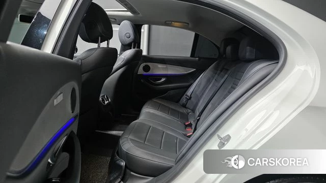 Mercedes-Benz E-Class W213 2018 Белый из Кореи, фото 3