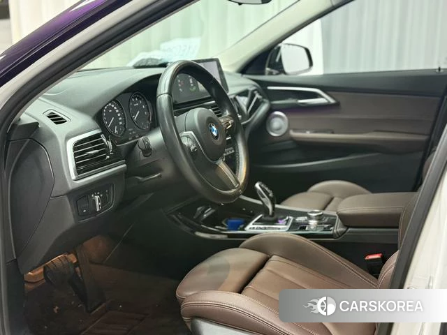 BMW 1 series 2023 Белый из Китая, фото 3