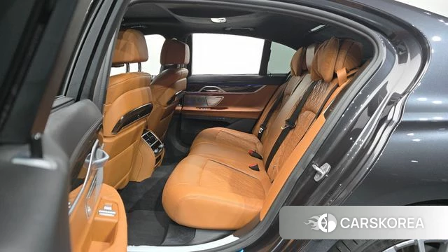 BMW 7 Series (G11) 2021 Серый из Кореи, фото 3