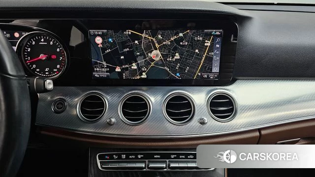 Mercedes-Benz E-Class W213 2019 Серебристо-серый из Кореи, фото 3