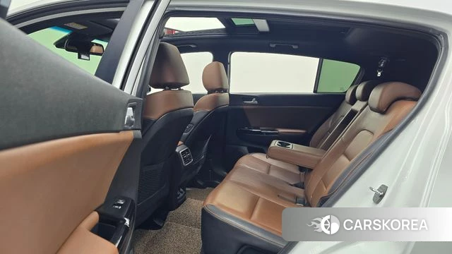 Kia Sportage The Bold 2018 Белый из Кореи, фото 3