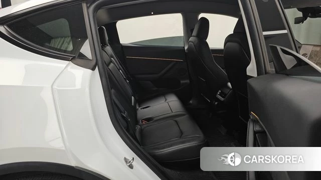 Tesla Model Y 2023 Белый из Кореи, фото 3