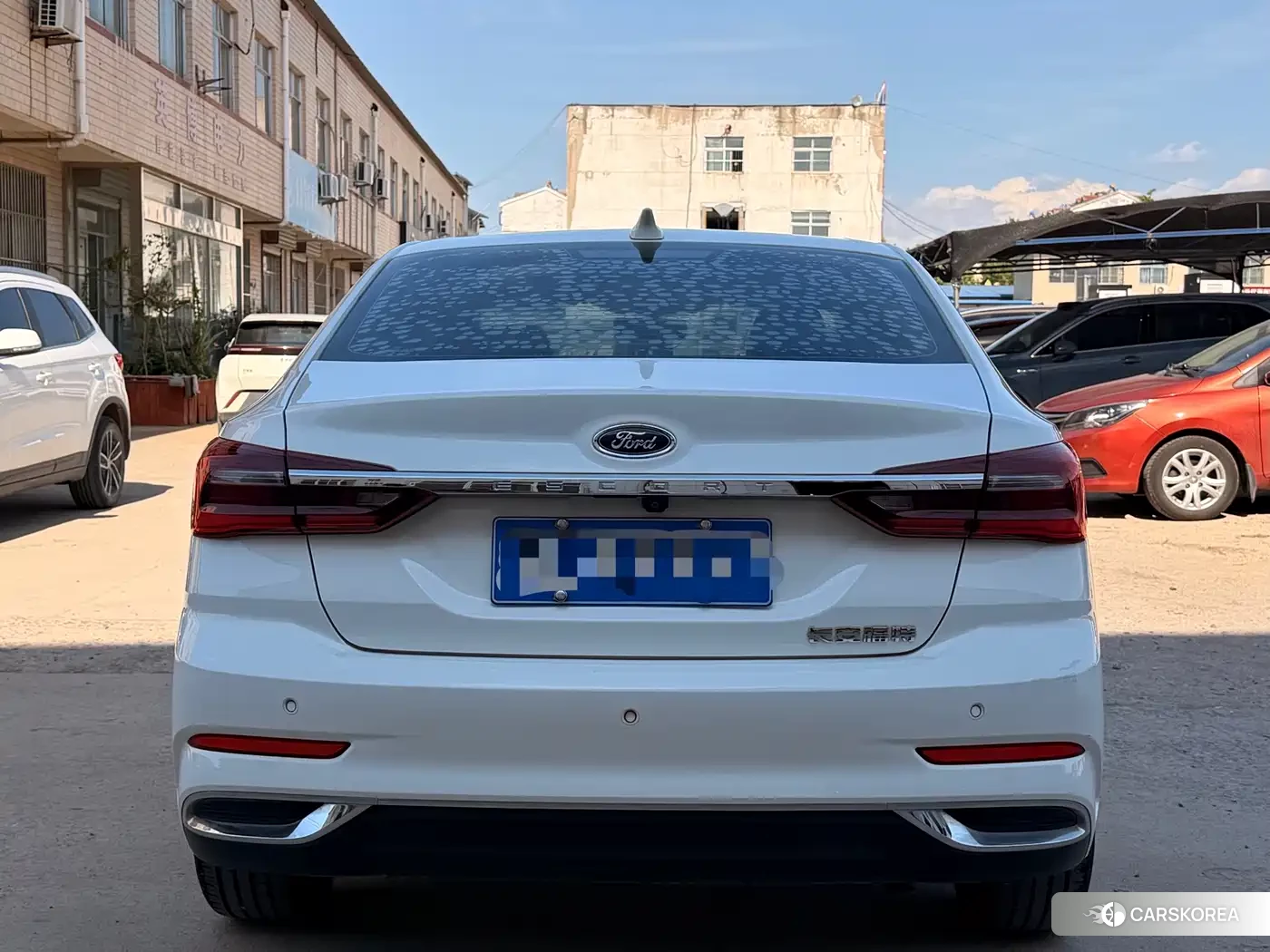 Ford Escort 2022 Белый из Китая, фото 3