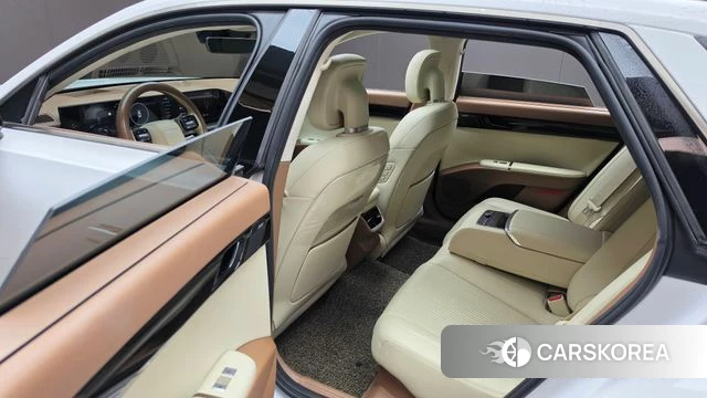 Hyundai Grandeur Hybrid (GN7) 2023 Белый из Кореи, фото 3