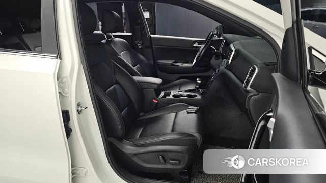Kia Sportage The Bold 2021 Белый из Кореи, фото 3