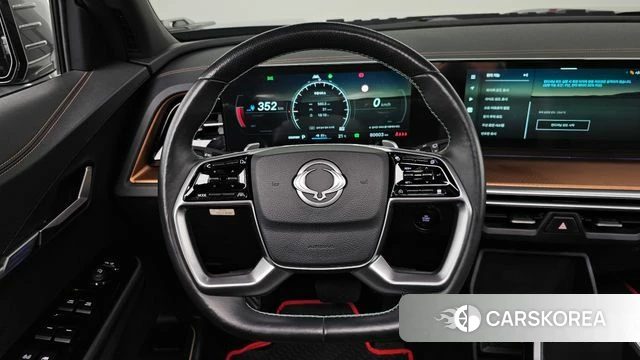 Ssangyong Torres EVX 2024 Темно-зеленый из Кореи, фото 3