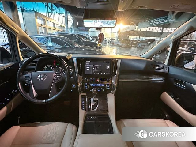Toyota Alphard 2021 Белый из Китая, фото 3