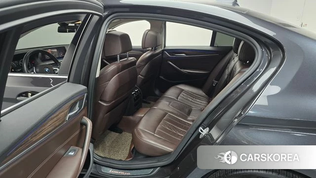 BMW 5 Series (G30) 2019 Серый из Кореи, фото 3