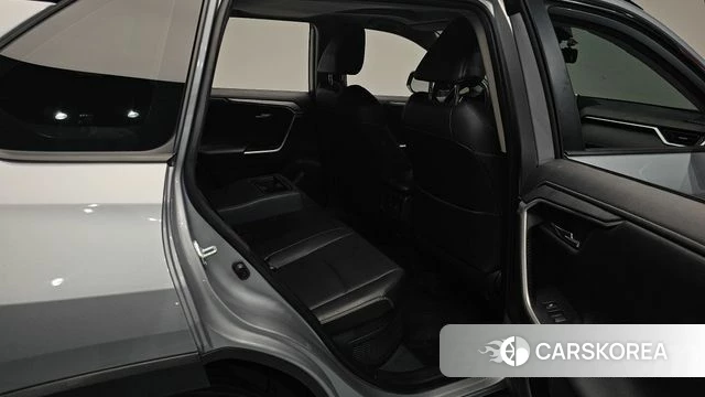Toyota RAV4 5th Generation 2021 Серебряный из Кореи, фото 3