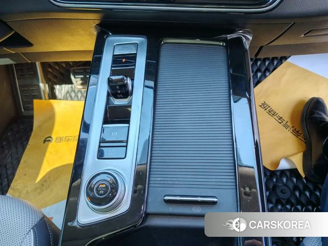 Volkswagen Tavendor 2024 Черный из Китая, фото 3