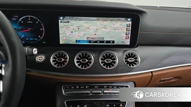 Mercedes-Benz E-Class W213 2023 Белый из Кореи, фото 3