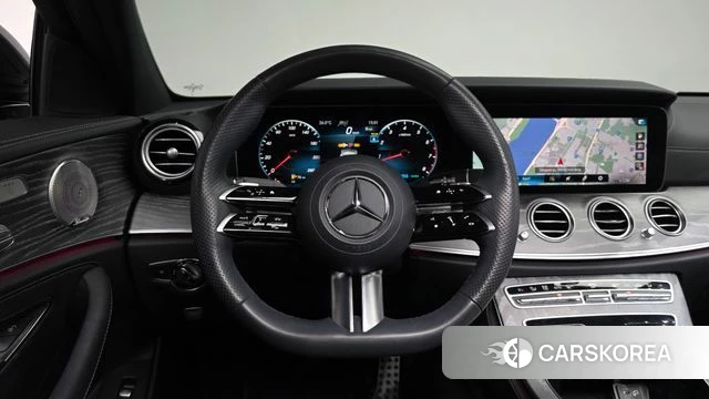 Mercedes-Benz E-Class W213 2023 Черный из Кореи, фото 3
