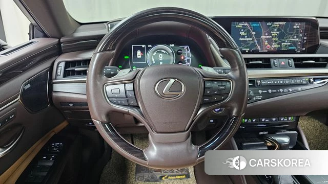 Lexus ES300h 7th generation 2019 Серебристо-серый из Кореи, фото 3