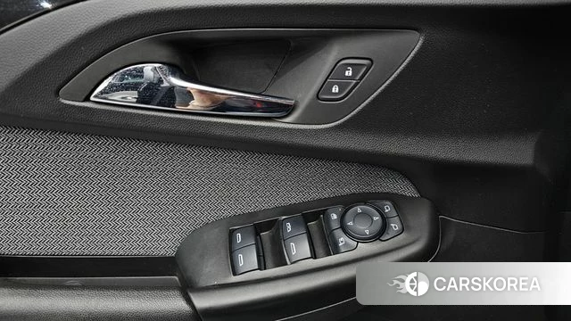 Chevrolet (GM Daewoo) Trailblazer 2022 Черный из Кореи, фото 3