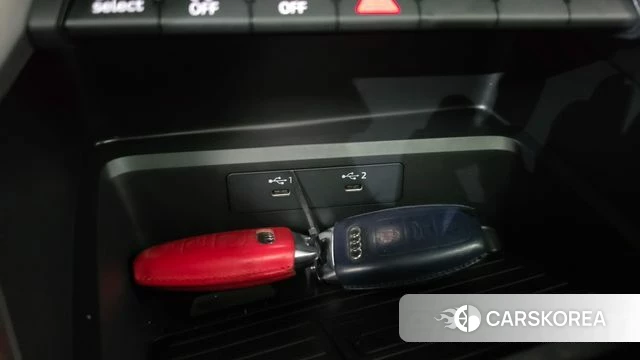 Audi A3 (8Y) 2023 Серый из Кореи, фото 3