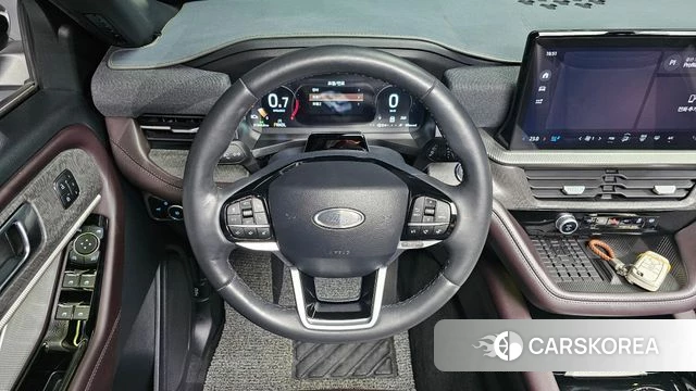 Ford Explorer 6th Generation 2025 Белый из Кореи, фото 3