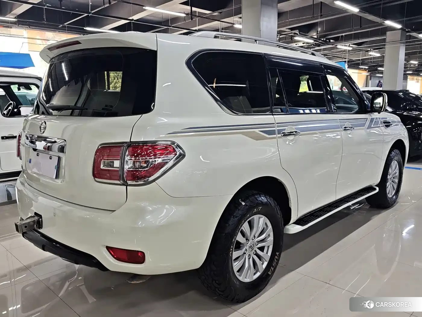 Nissan Patrol 2018 Белый из Китая, фото 3