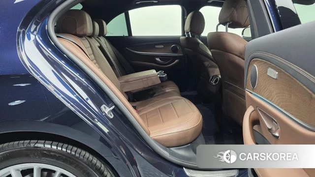 Mercedes-Benz E-Class W213 2022 Синий из Кореи, фото 3