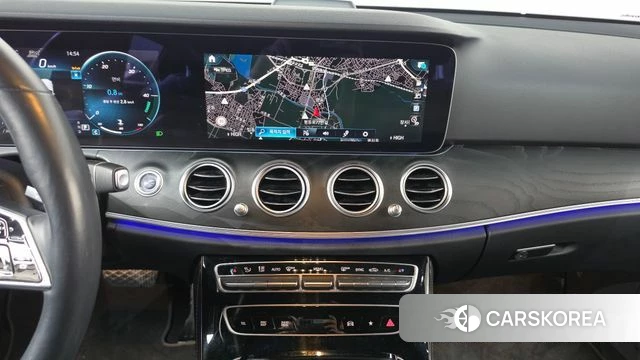 Mercedes-Benz E-Class W213 2022 Белый из Кореи, фото 3