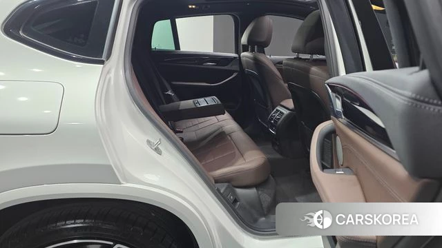 BMW X4 (G02) 2024 Белый из Кореи, фото 3