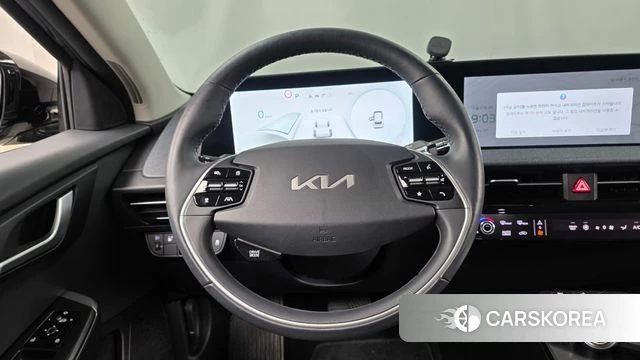 Kia EV6 2023 Серый из Кореи, фото 3