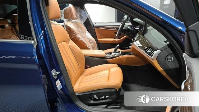 BMW 5 Series (G30) 2020 Синий из Кореи, фото 3