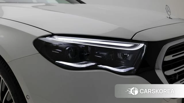 Mercedes-Benz E-Class W214 2026 Белый из Кореи, фото 3