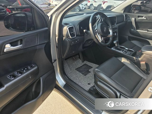 Kia Sportage The Bold 2021 Серебряный из Кореи, фото 3