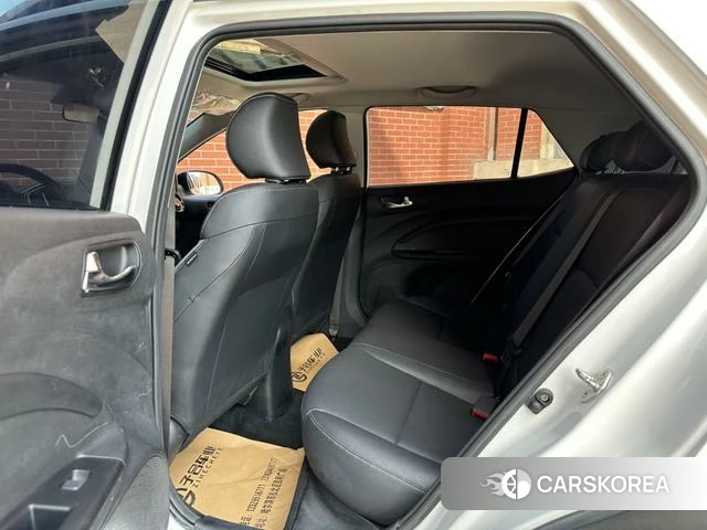Kia KX1 2023 Белый из Китая, фото 3