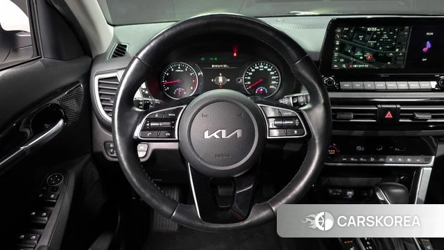 Kia Seltos 2022 Белый из Кореи, фото 3
