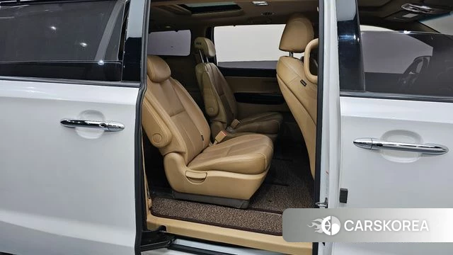 Kia The New Carnival 2019 Белый из Кореи, фото 3