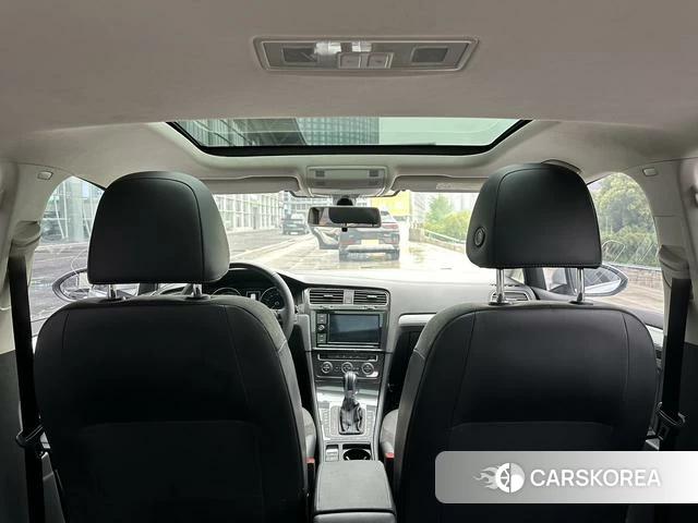 Volkswagen Golf 2021 Белый из Китая, фото 3