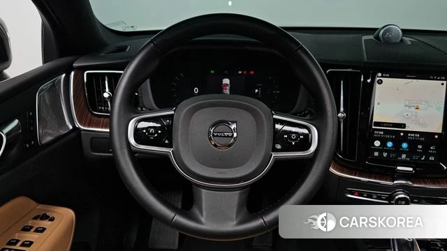 Volvo XC60 second Generation 2024 Серый из Кореи, фото 3