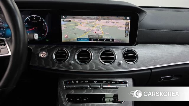 Mercedes-Benz E-Class W213 2022 Черный из Кореи, фото 3