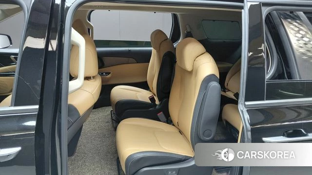 Kia Carnival 4th generation 2023 Черный из Кореи, фото 3