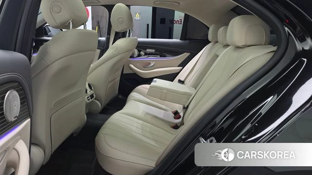 Mercedes-Benz E-Class W213 2021 Черный из Кореи, фото 3