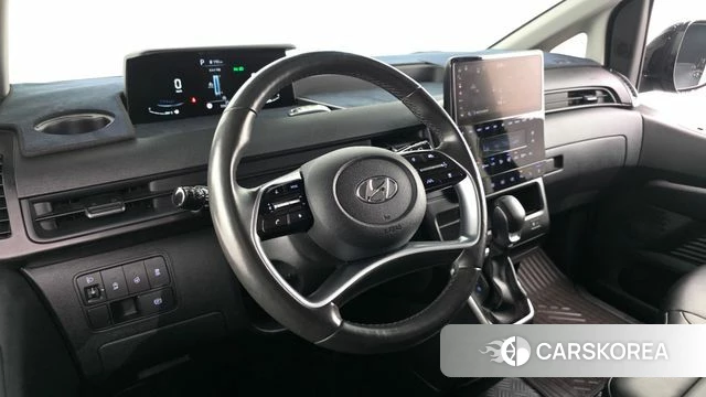 Hyundai Staria 2023 Серый из Кореи, фото 3