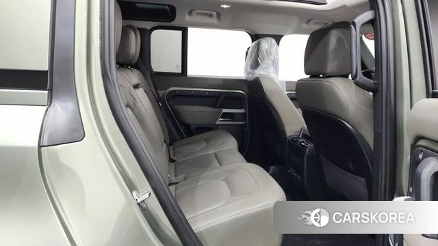 Land Rover Defender (L663) 2022 Зеленый из Кореи, фото 3