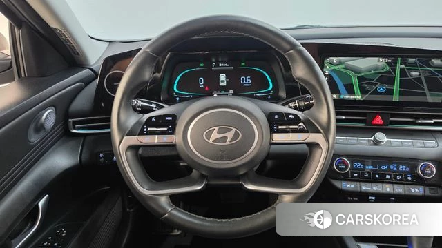 Hyundai The New Avante (CN7) 2023 Серебристо-серый из Кореи, фото 3