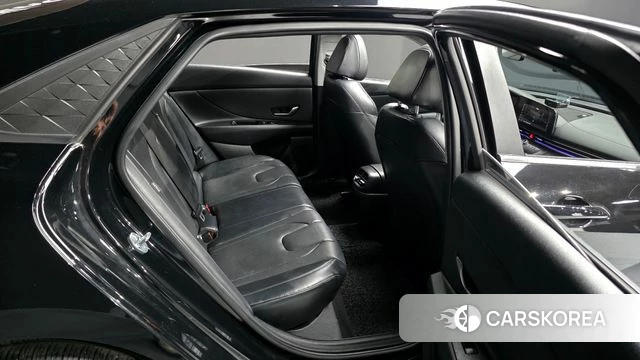 Hyundai The New Avante (CN7) 2023 Черный из Кореи, фото 3