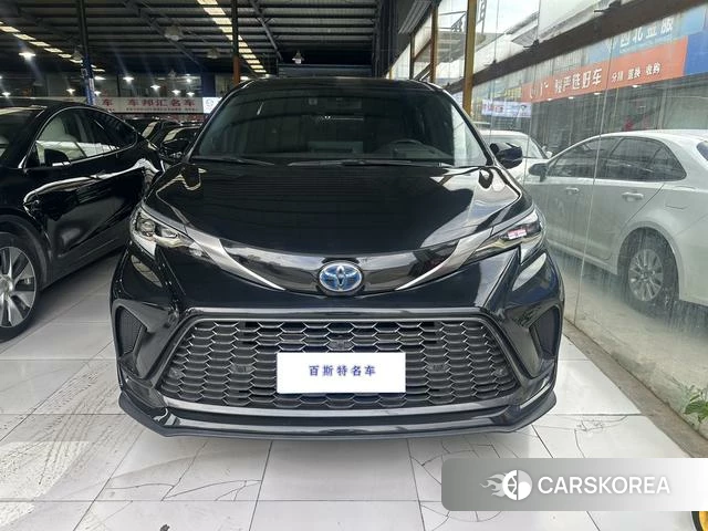 Toyota Granvia 2023 Черный из Китая, фото 3