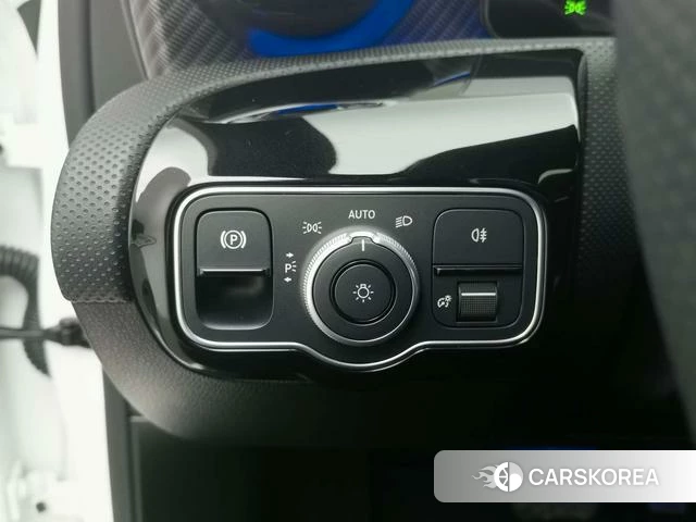 Mercedes-Benz A-Class 2025 Белый из Китая, фото 3