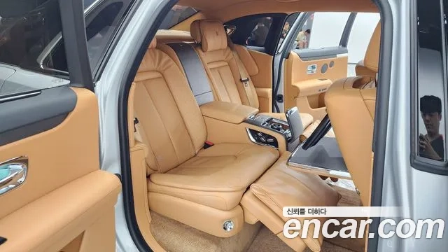 Rolls-Royce Ghost 2nd Generation 2021 Серебряный двухцветный из Кореи, фото 3