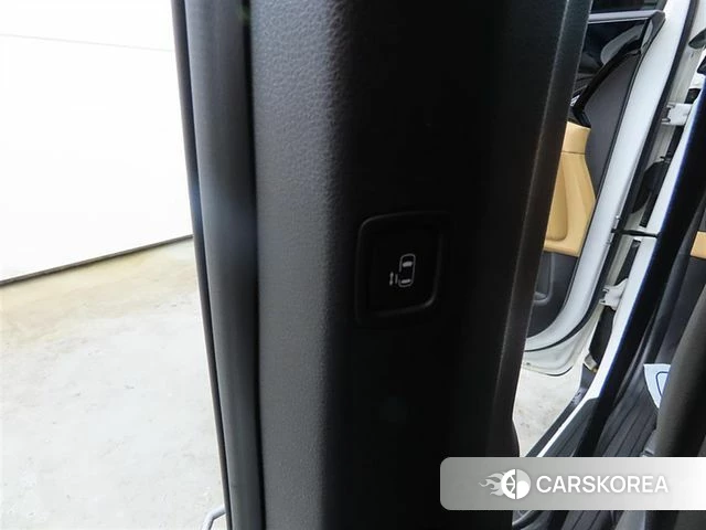 Kia Carnival 4th generation 2022 Белый из Кореи, фото 3