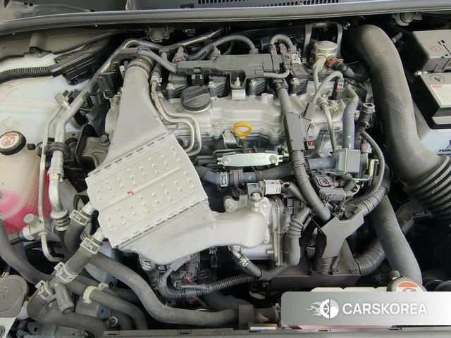 Toyota Levin 2024 Белый из Китая, фото 3