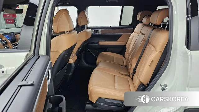 Hyundai Santa Fe (MX5) 2024 Жемчужный цвет из Кореи, фото 3