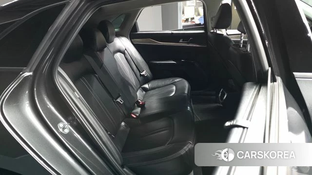 Kia K5 3rd generation 2023 Серый из Кореи, фото 3