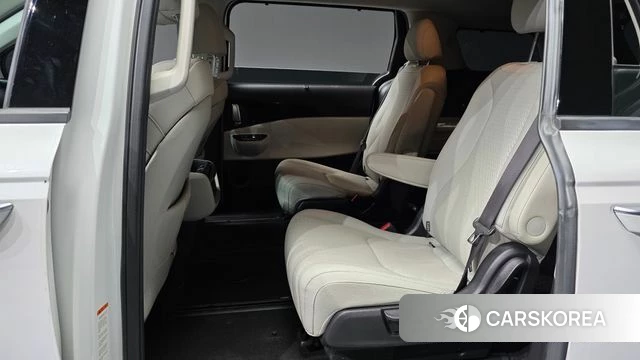 Kia Carnival 4th generation 2023 Белый из Кореи, фото 3