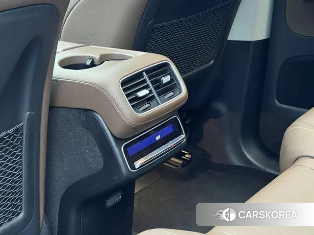 Mercedes-Benz GLE 2024 Черный из Китая, фото 3