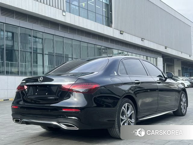 Mercedes-Benz E-Class 2022 Черный из Китая, фото 3